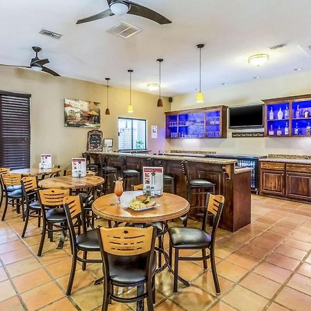 Clarion Inn & Suites At Sharyland Plantation Mission Εξωτερικό φωτογραφία