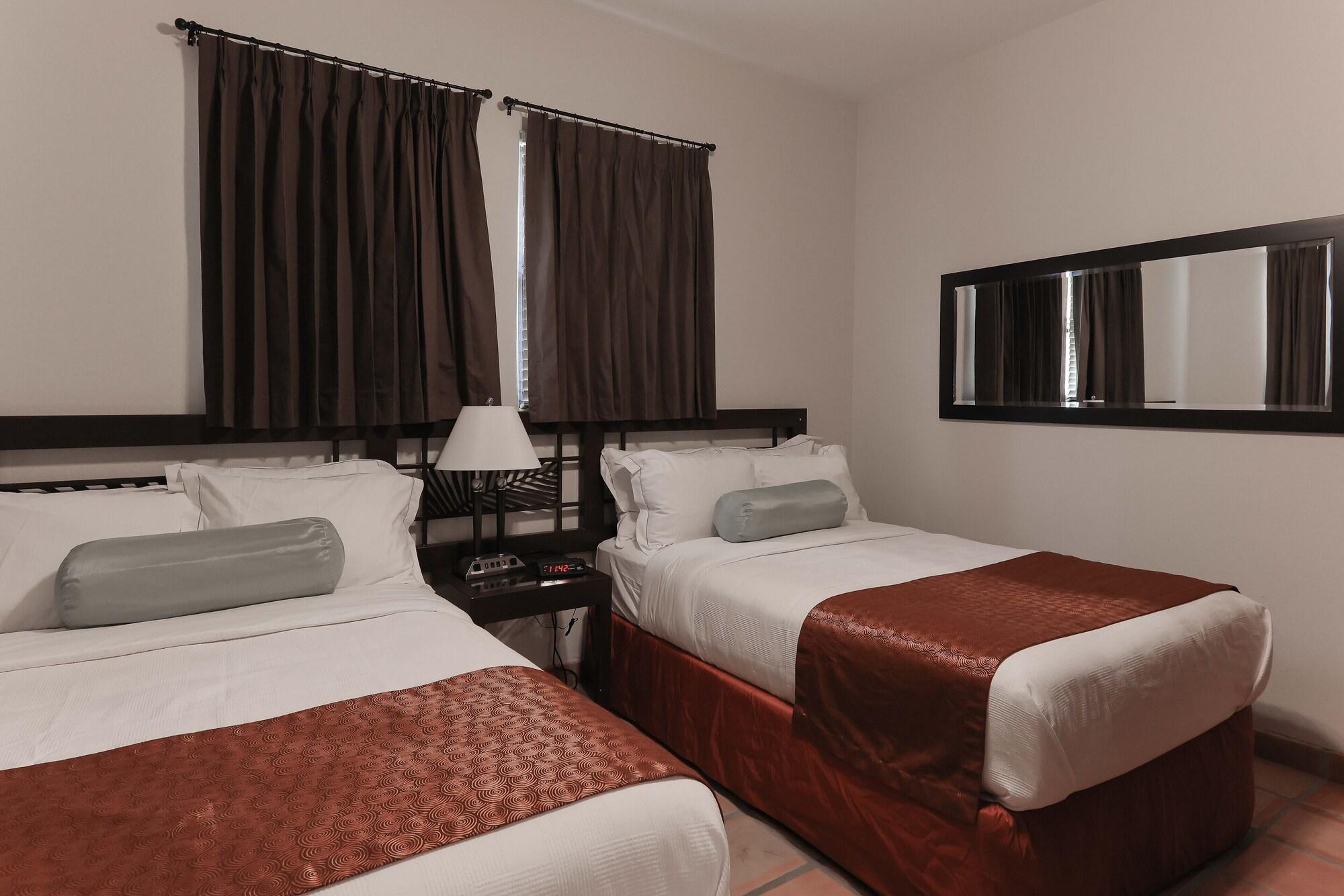 Clarion Inn & Suites At Sharyland Plantation Mission Εξωτερικό φωτογραφία