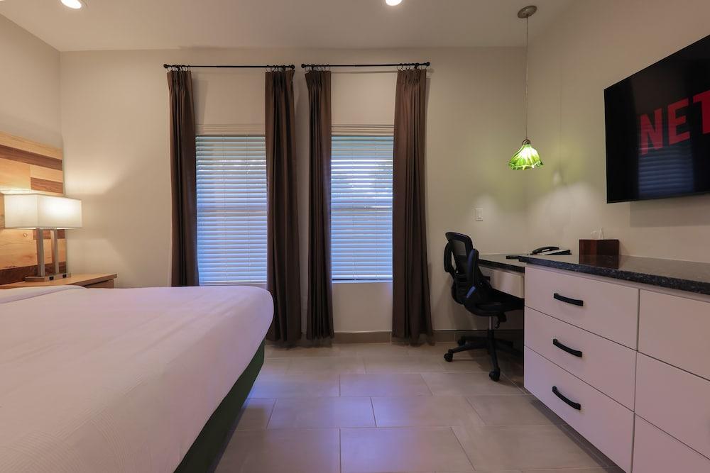 Clarion Inn & Suites At Sharyland Plantation Mission Εξωτερικό φωτογραφία