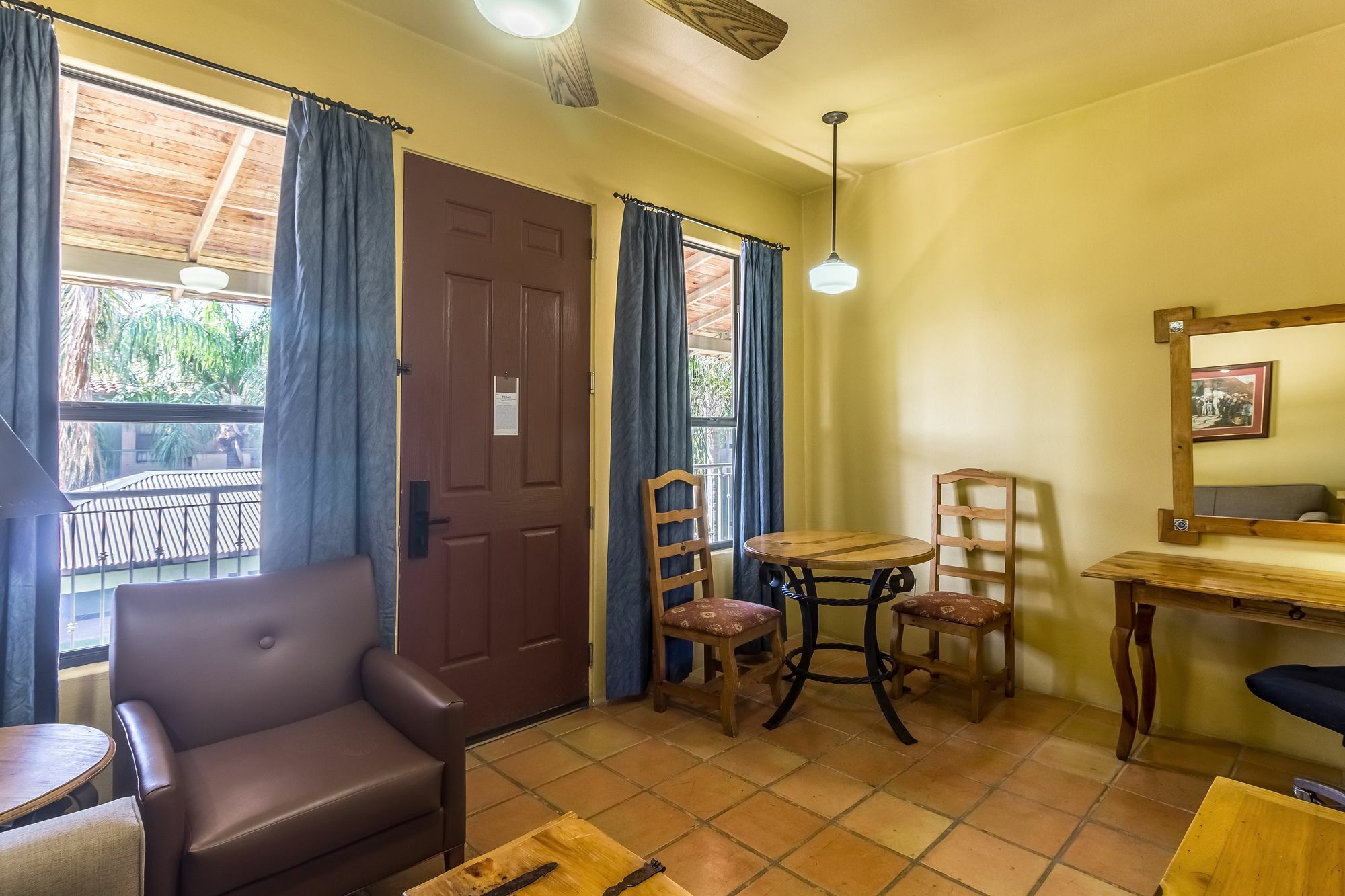 Clarion Inn & Suites At Sharyland Plantation Mission Εξωτερικό φωτογραφία