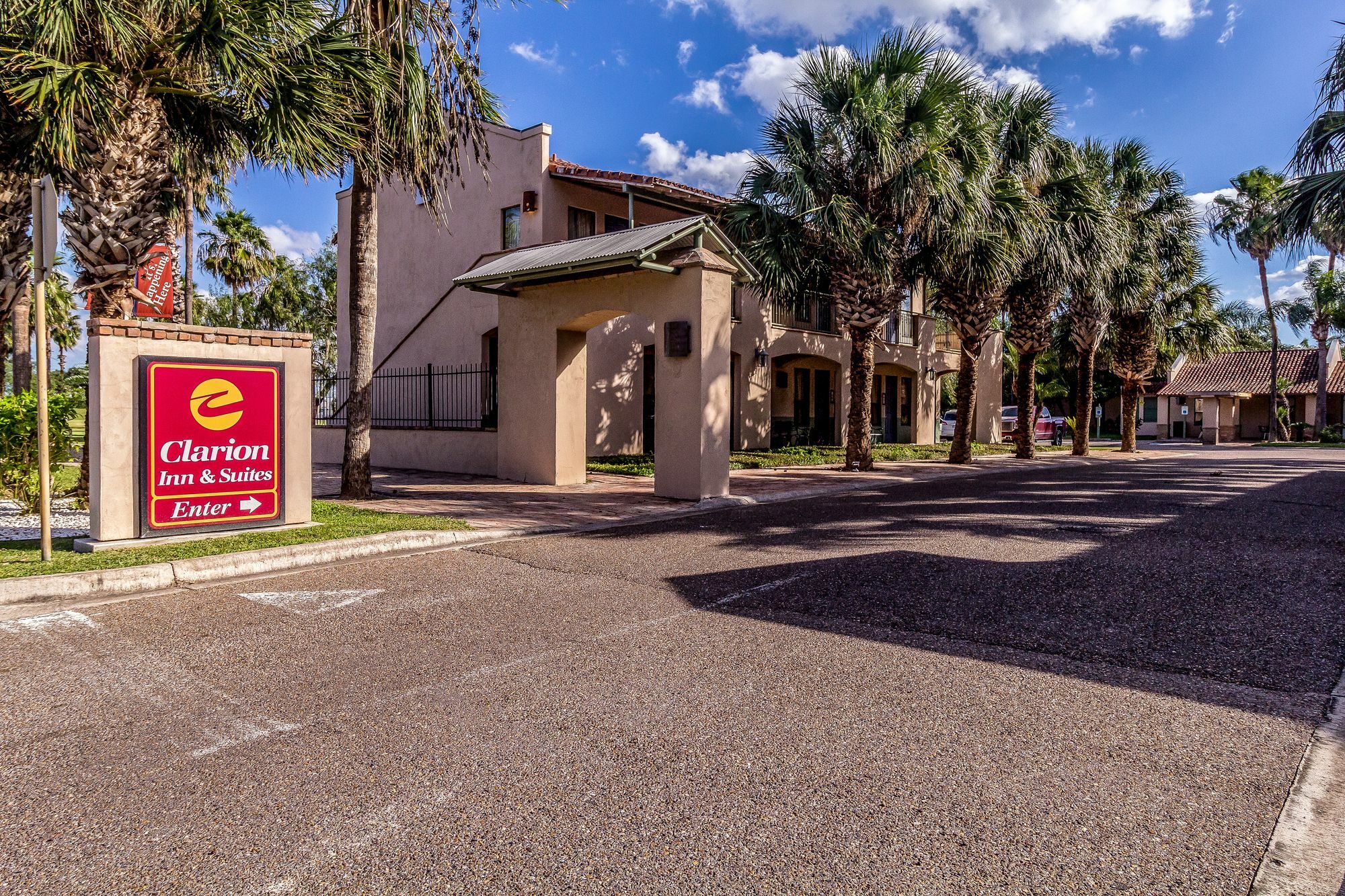 Clarion Inn & Suites At Sharyland Plantation Mission Εξωτερικό φωτογραφία